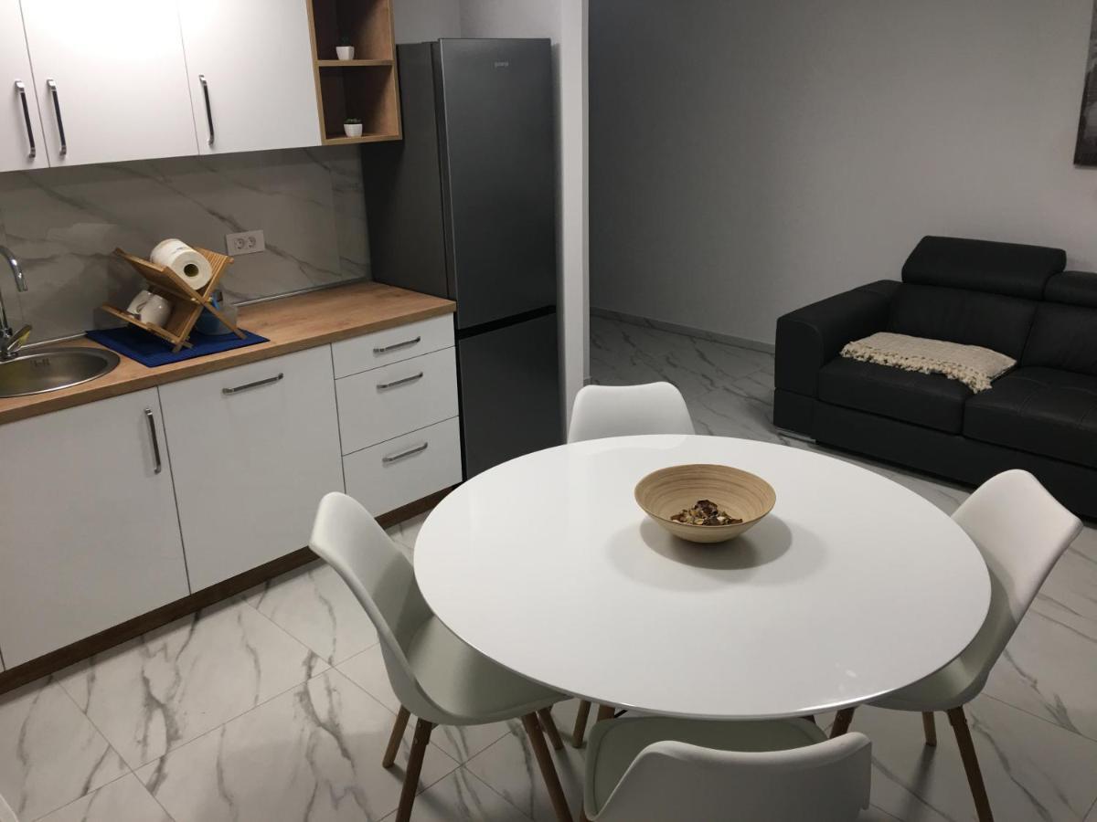 Apartmani Zlata Sveti Filip i Jakov Exterior foto
