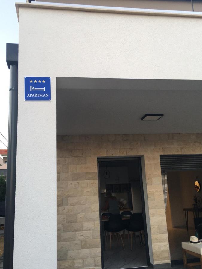 Apartmani Zlata Sveti Filip i Jakov Exterior foto