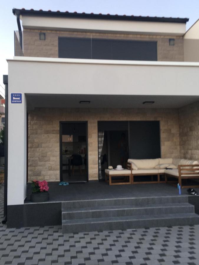 Apartmani Zlata Sveti Filip i Jakov Exterior foto