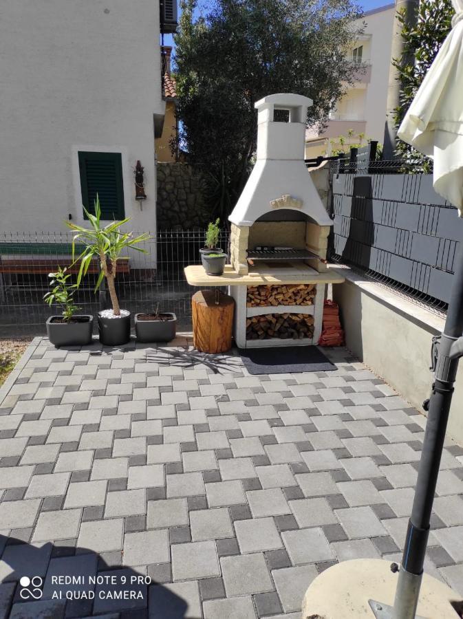 Apartmani Zlata Sveti Filip i Jakov Exterior foto