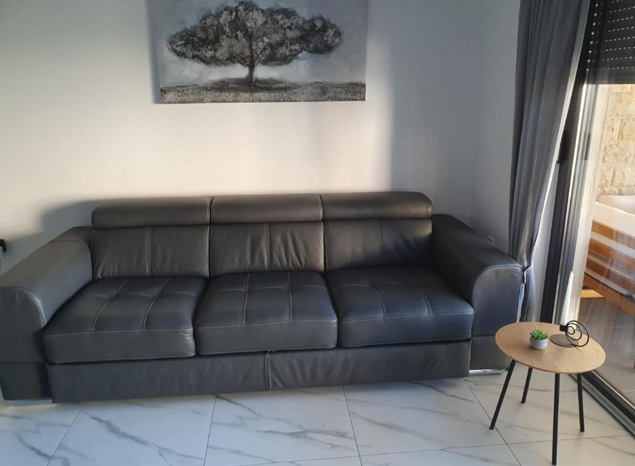 Apartmani Zlata Sveti Filip i Jakov Exterior foto