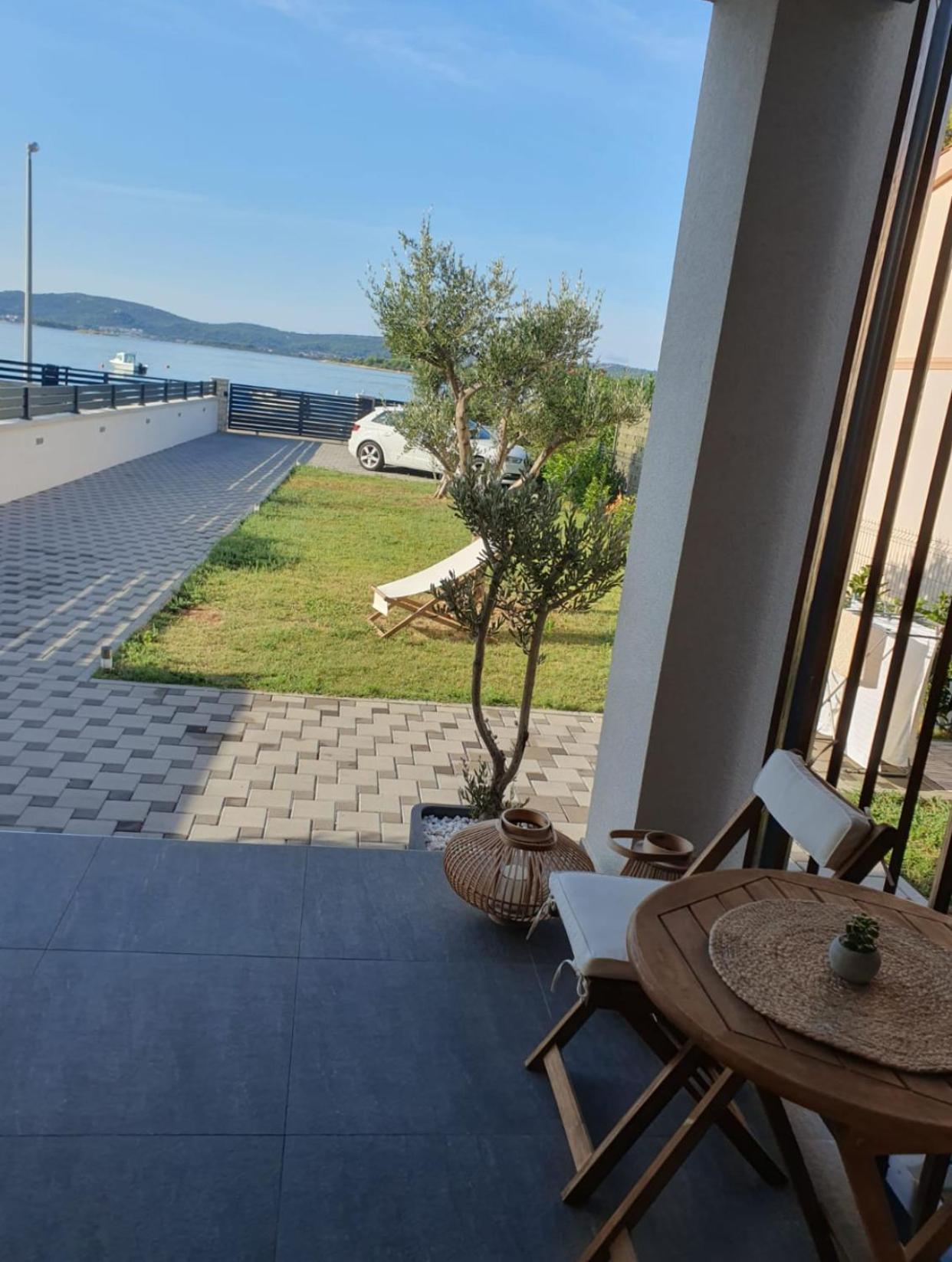 Apartmani Zlata Sveti Filip i Jakov Exterior foto